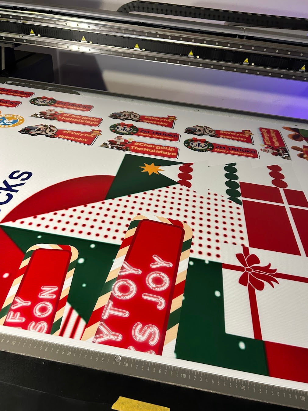 02-瓦楞塑料标牌