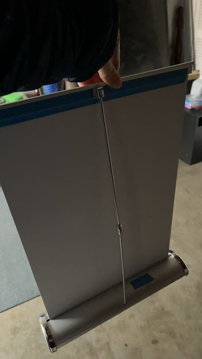 桌面易拉宝
